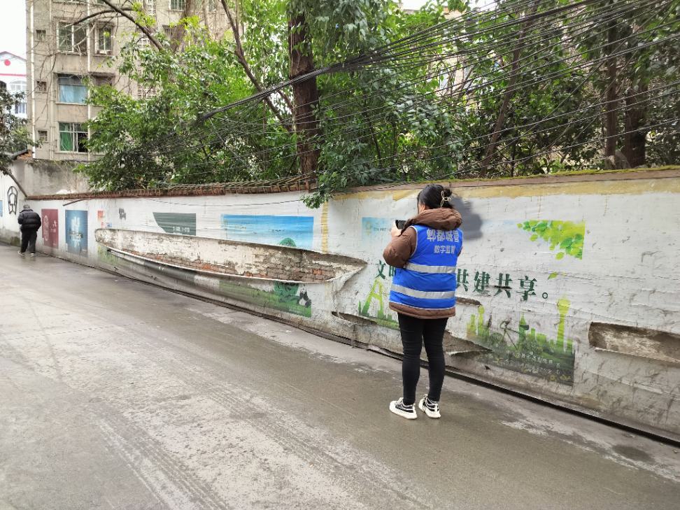 智慧城管助力城市“顏值”提升，臨街廣告安全隱患無處遁形